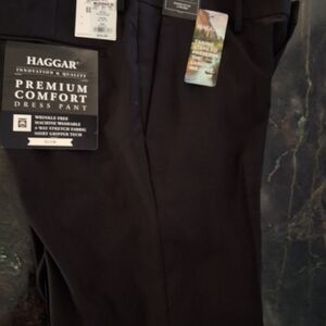 Haggar Men's Black Premium Comfort Dress Pants